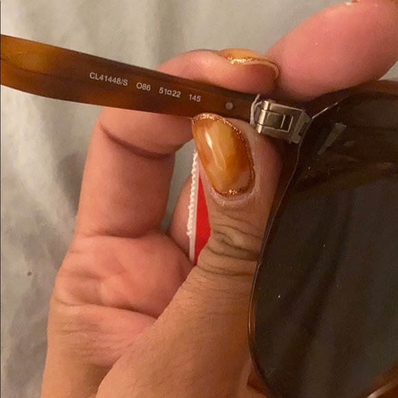 Celine tortoise shell sunnies - Picture 3 of 6